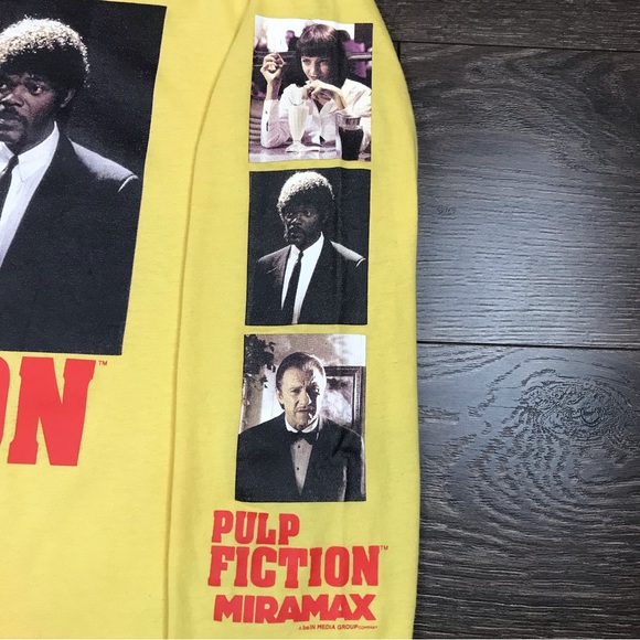 John Travolta & Samuel L. Jackson Pulp Fiction Miramax Mens Yellow Movie T-Shirt - Picture 4 of 8